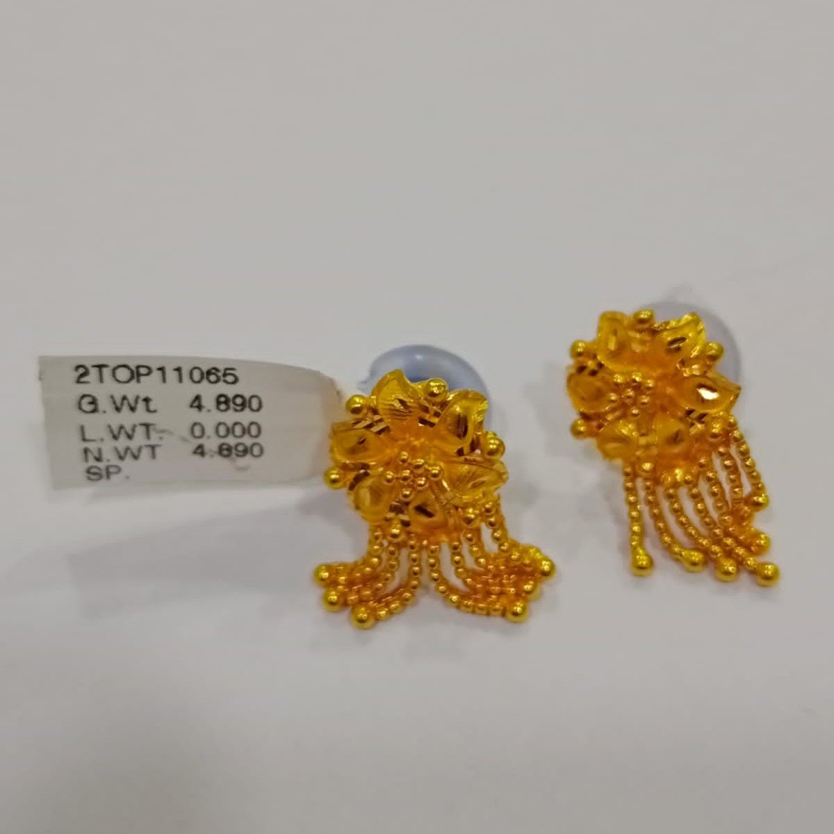 22kt  bis hallmark bombay flower  earring